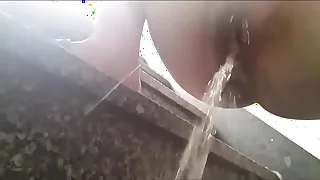 Cute korean comprehensive pee bit the brush muted pussy